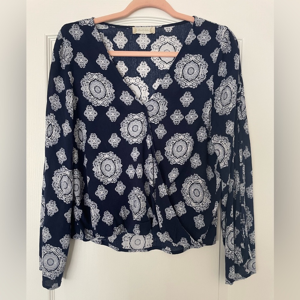 Altar'd State Navy and White Patterned Blouse with belled peekaboo sleeve Size S